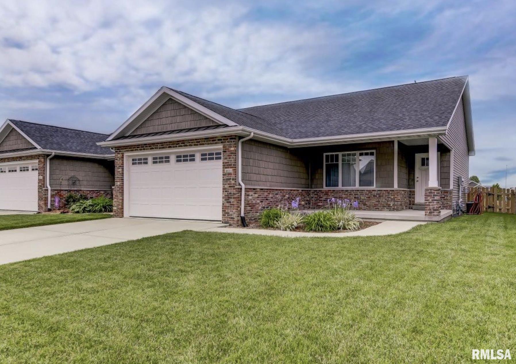 4631 Thompson Road Springfield, IL 62711 - Photo 1 of 21