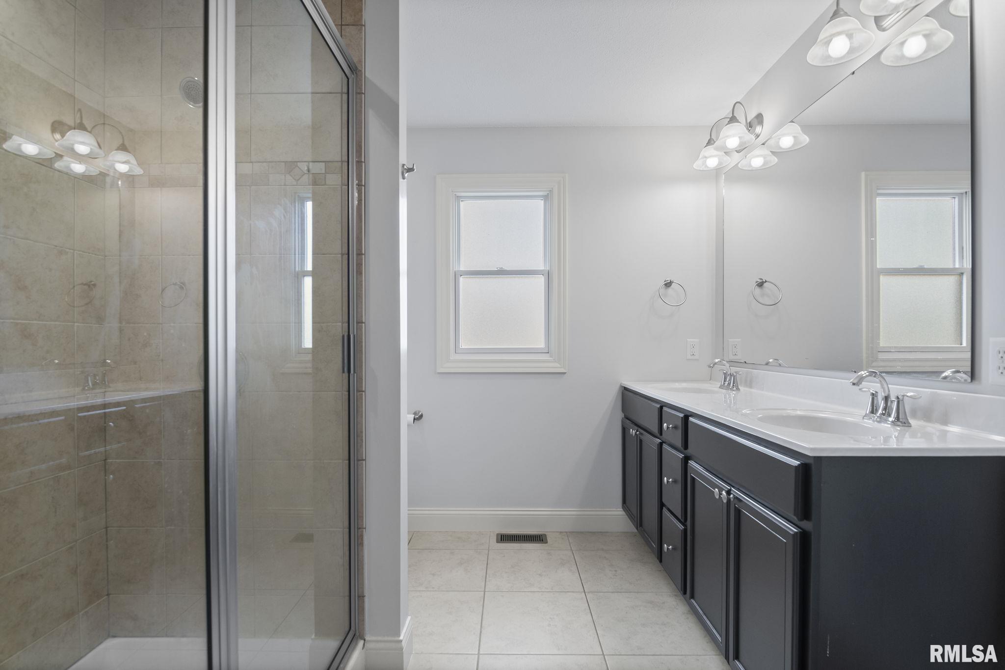 4631 Thompson Road Springfield, IL 62711 - Photo 13 of 21