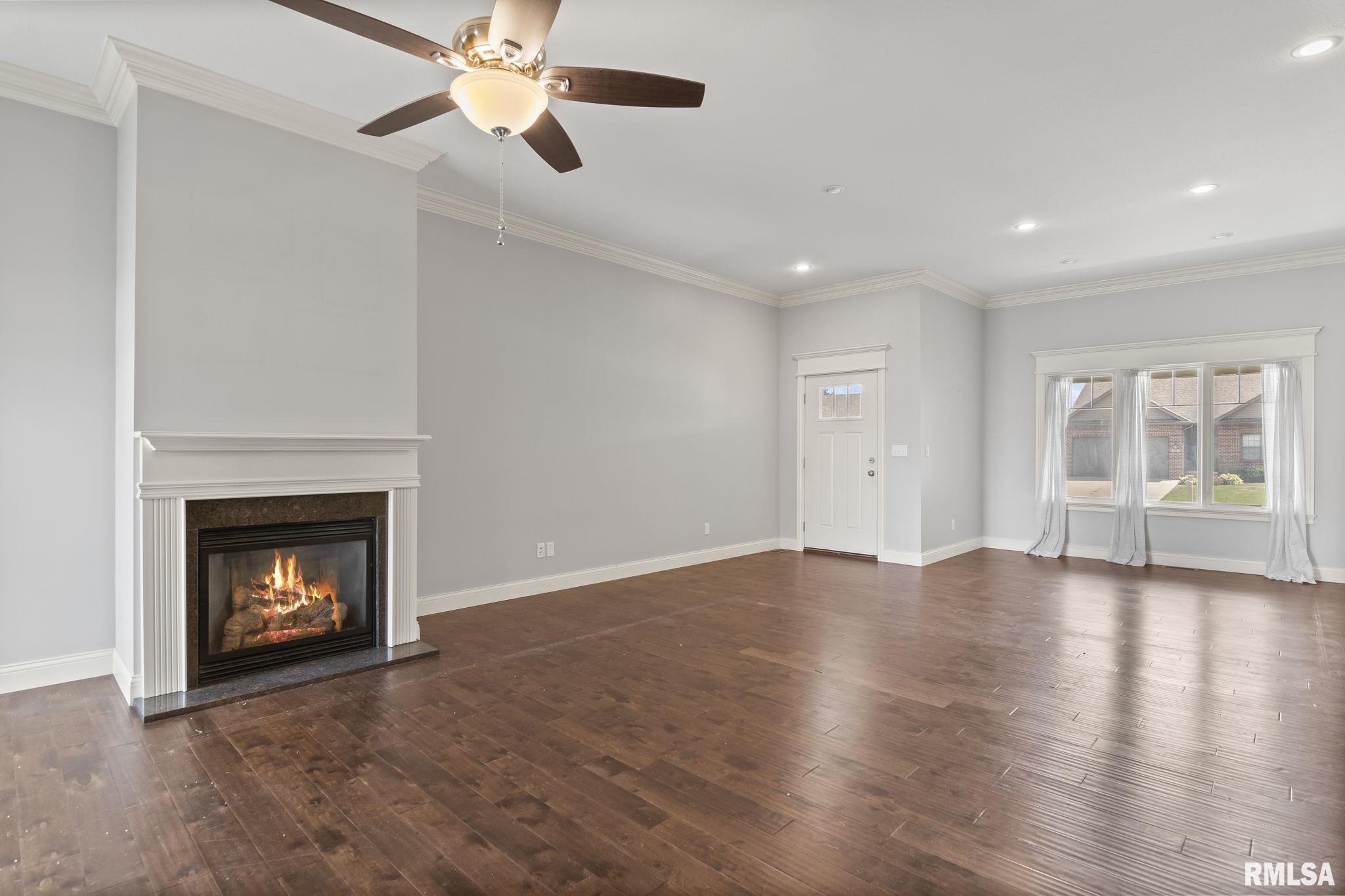 4631 Thompson Road Springfield, IL 62711 - Photo 3 of 21