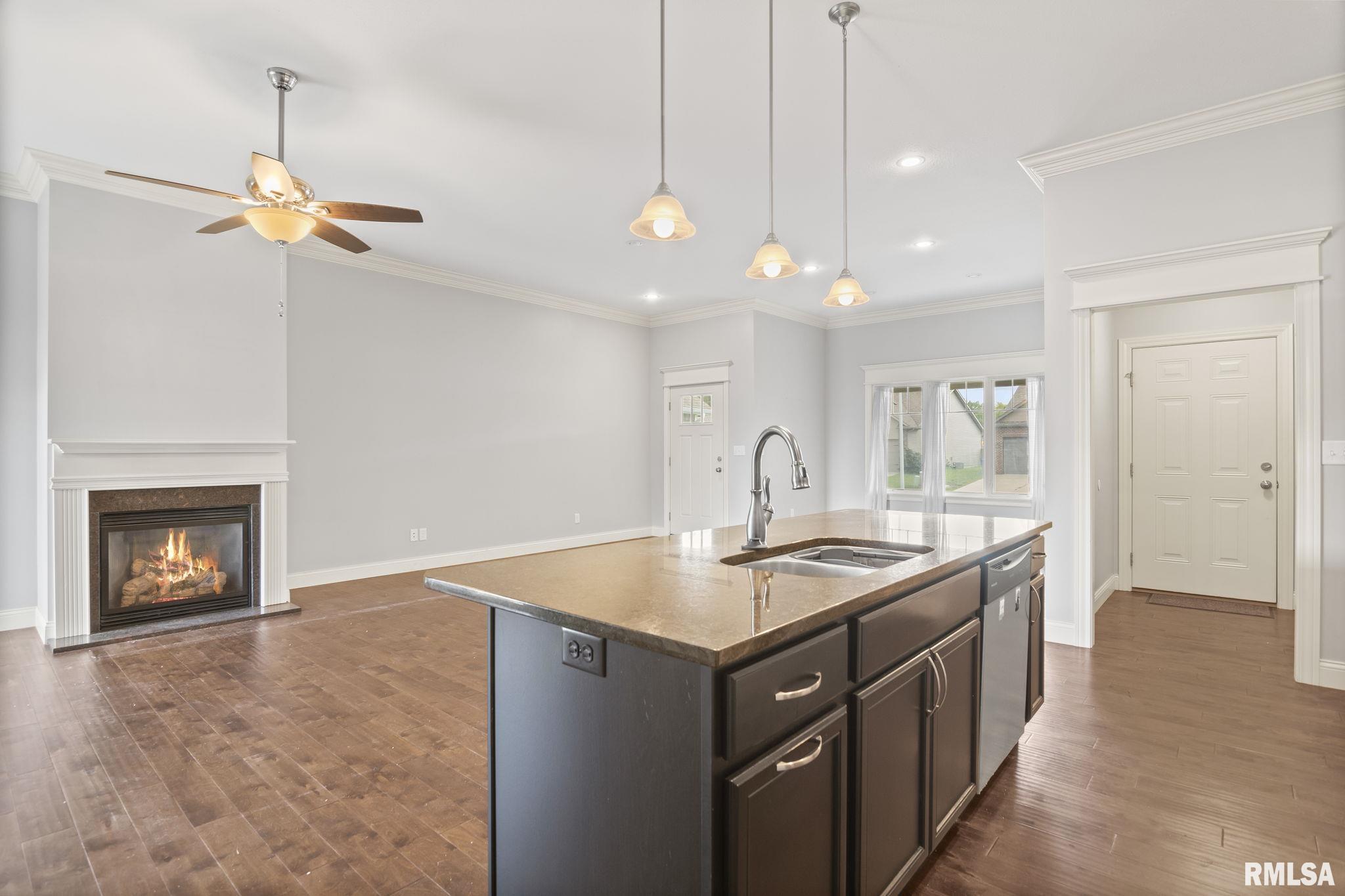 4631 Thompson Road Springfield, IL 62711 - Photo 8 of 21