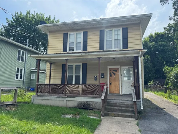 $209,900 | 32 Pulteney Street, Geneva City, NY 14456