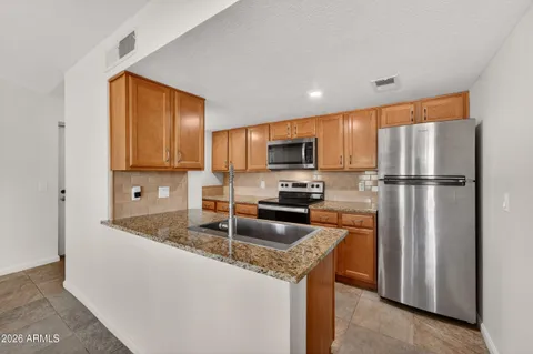 $194,500 | 200 East Southern Avenue, Unit 303, Tempe, AZ 85282