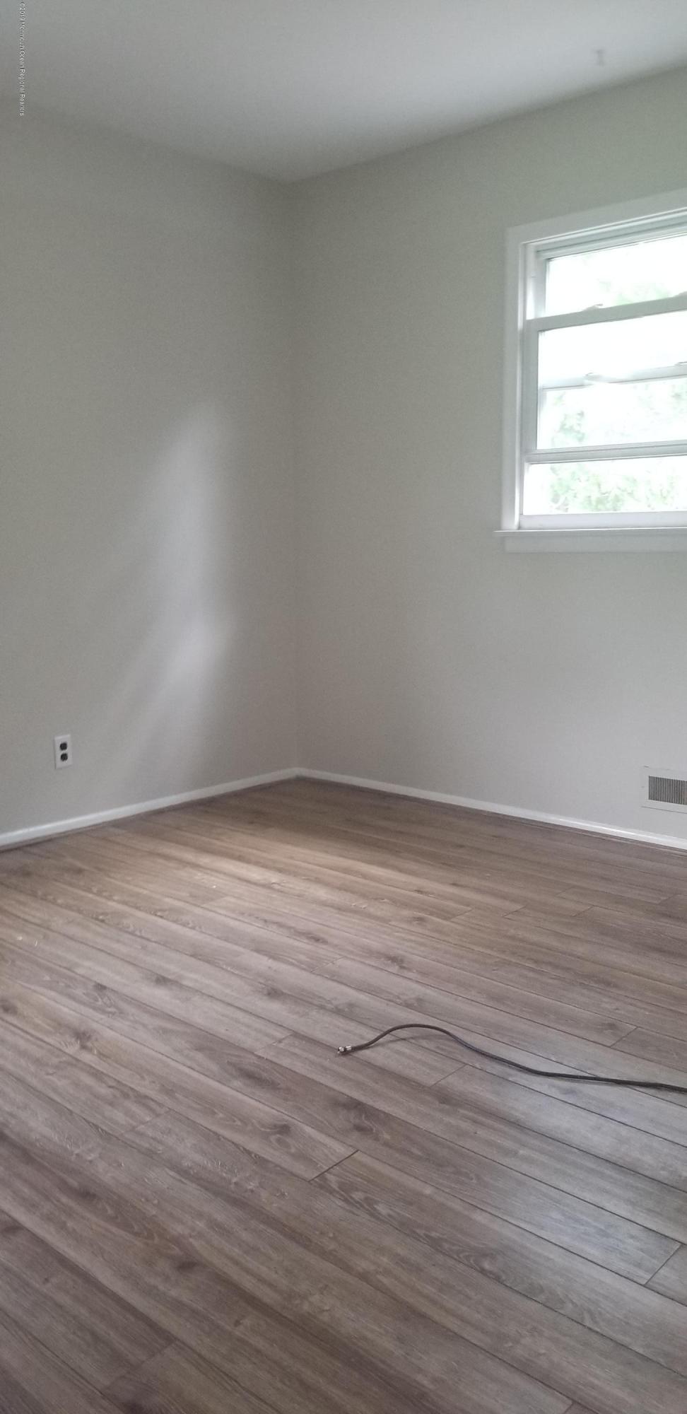 145 Darien Road Howell, NJ 07731 - Photo 14 of 31 20190727_122736