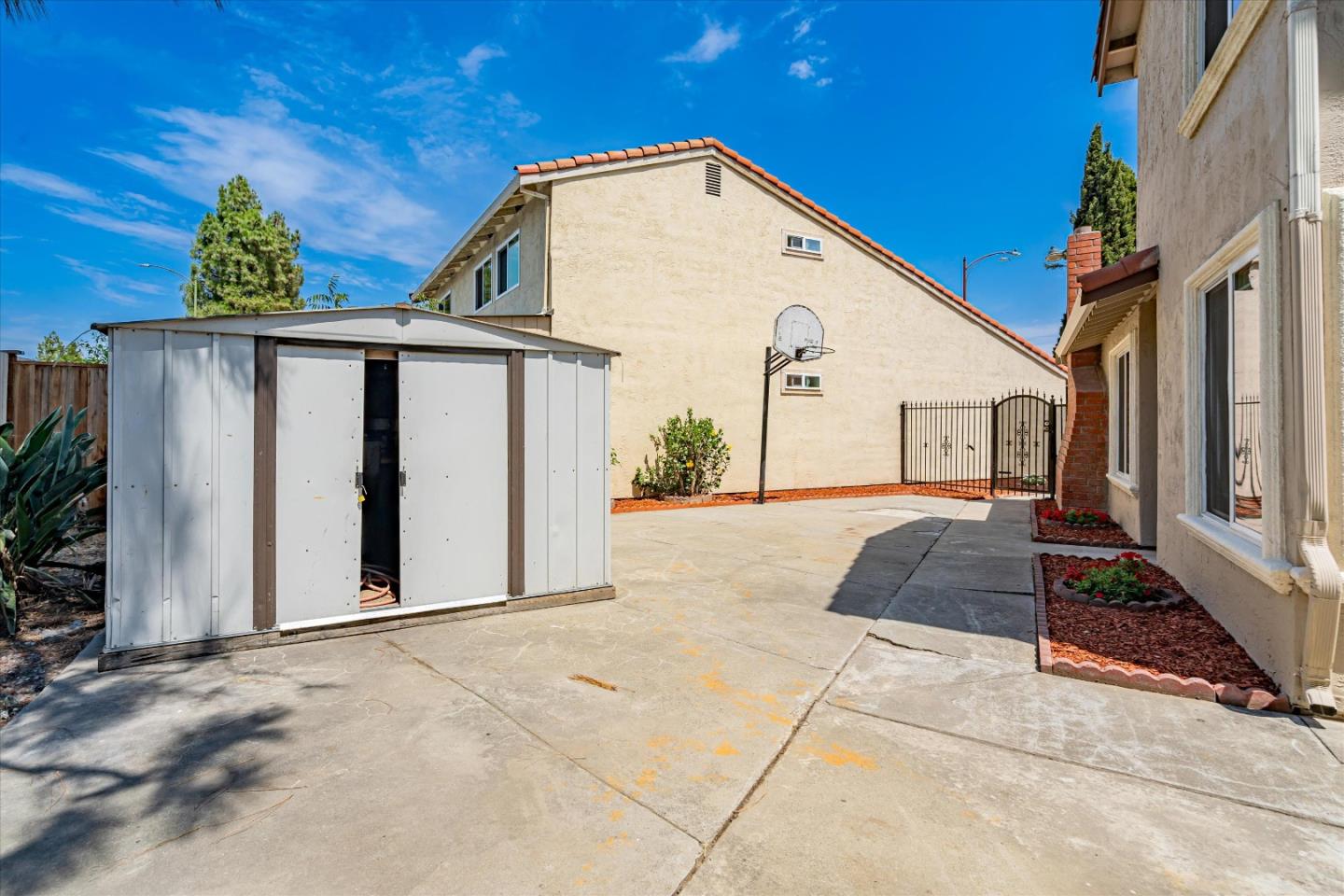 1933 Edgestone Circle San Jose, CA 95122 - Photo 37 of 40 a view of a house with a yard