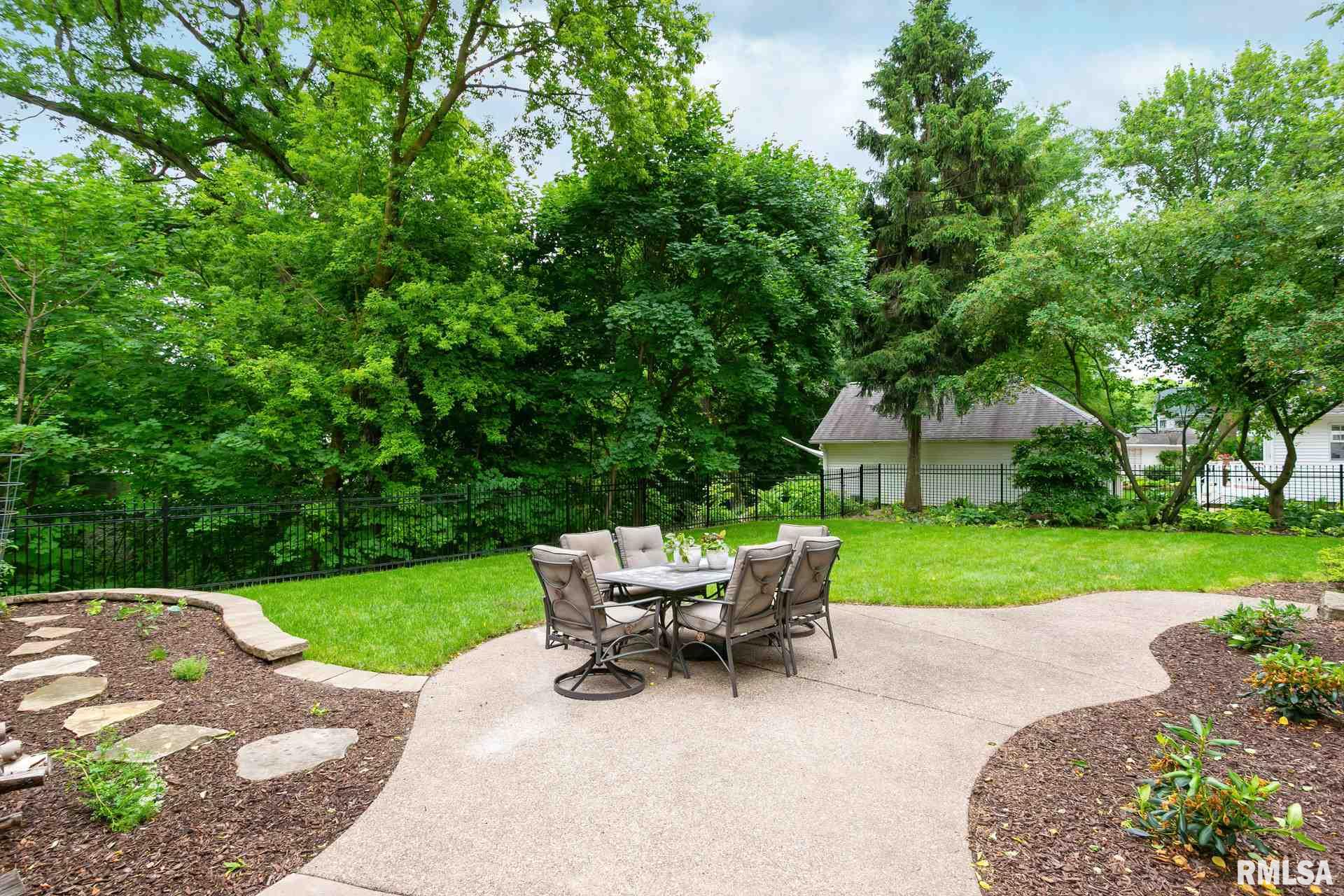 307 Forest Road Davenport, IA 52803 - Photo 45 of 48 Gallery Image 45