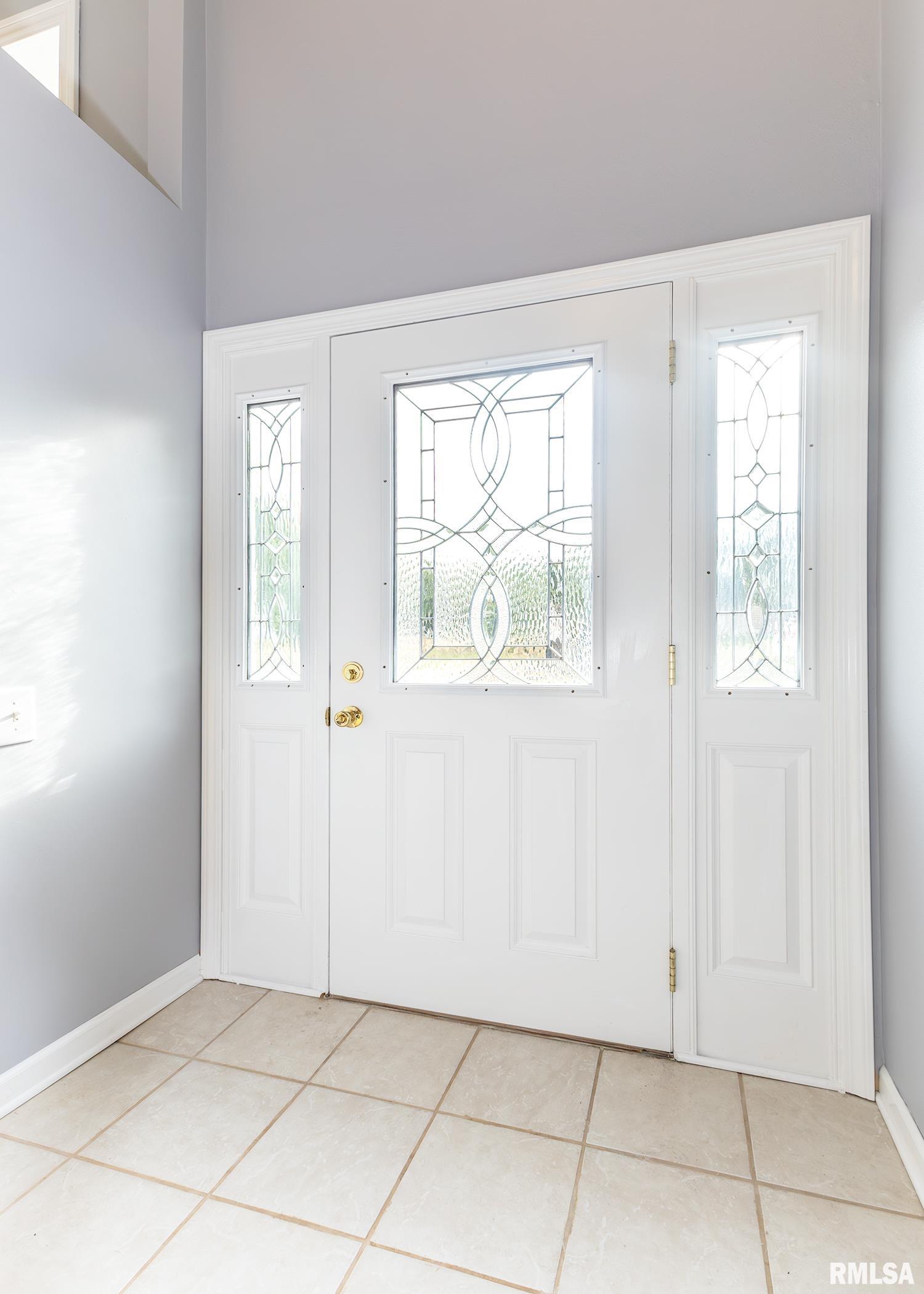 111 4th Street Colona, IL 61241 - Photo 4 of 38 Gallery Image 4