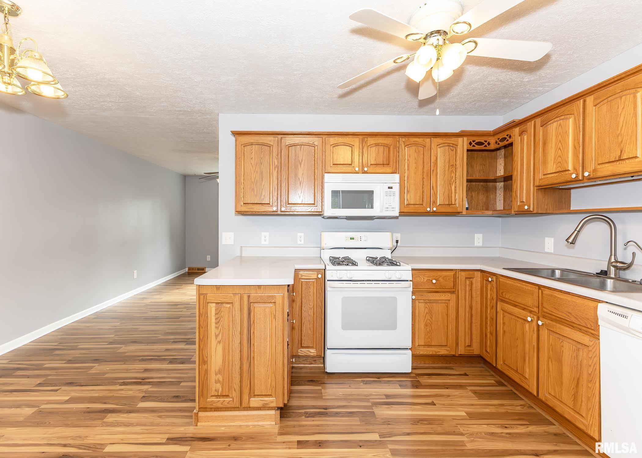 111 4th Street Colona, IL 61241 - Photo 7 of 38 Gallery Image 7