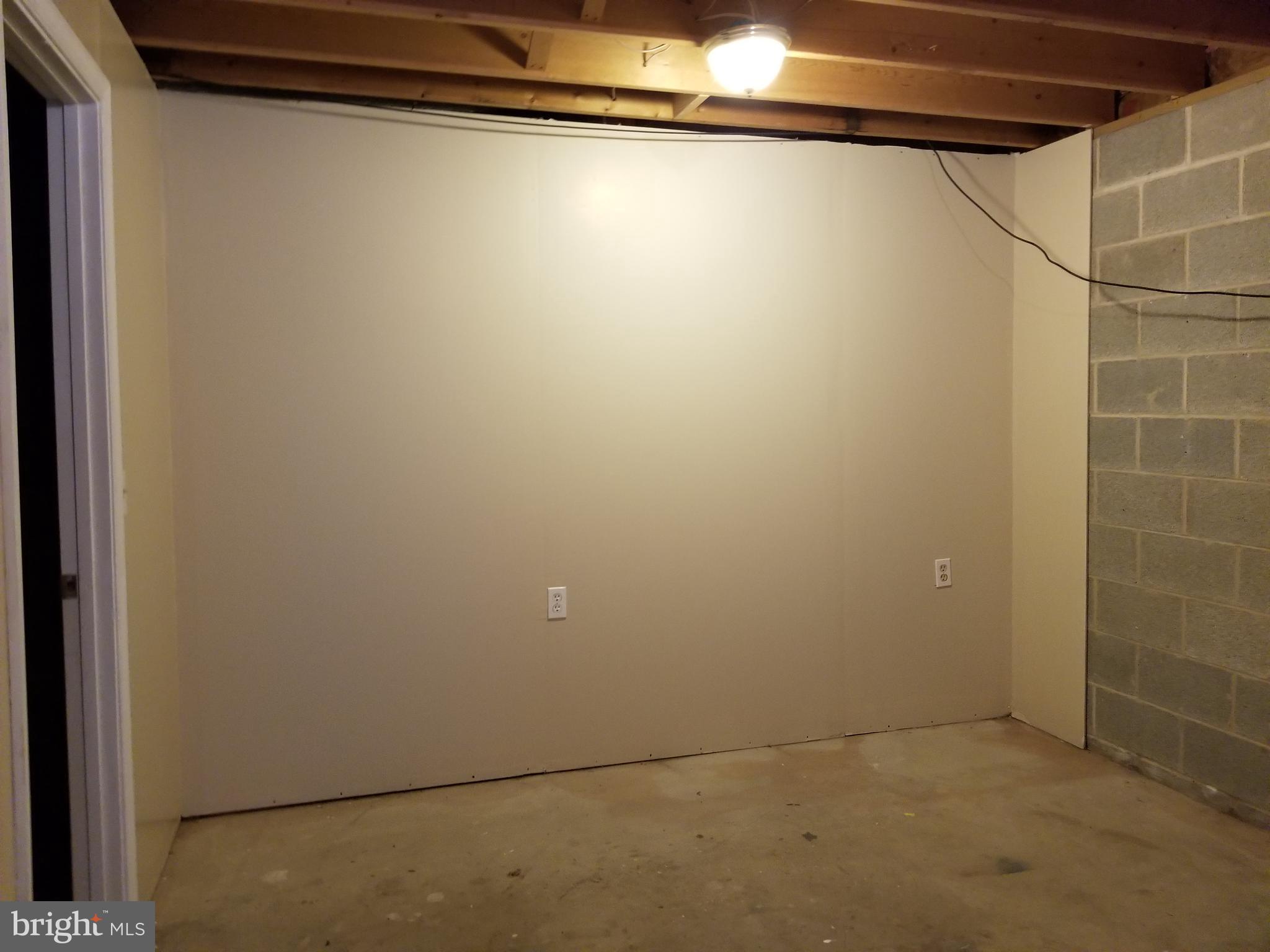 1375 Overlook Road Middletown, PA 17057 - Photo 32 of 41 Gallery Image 32