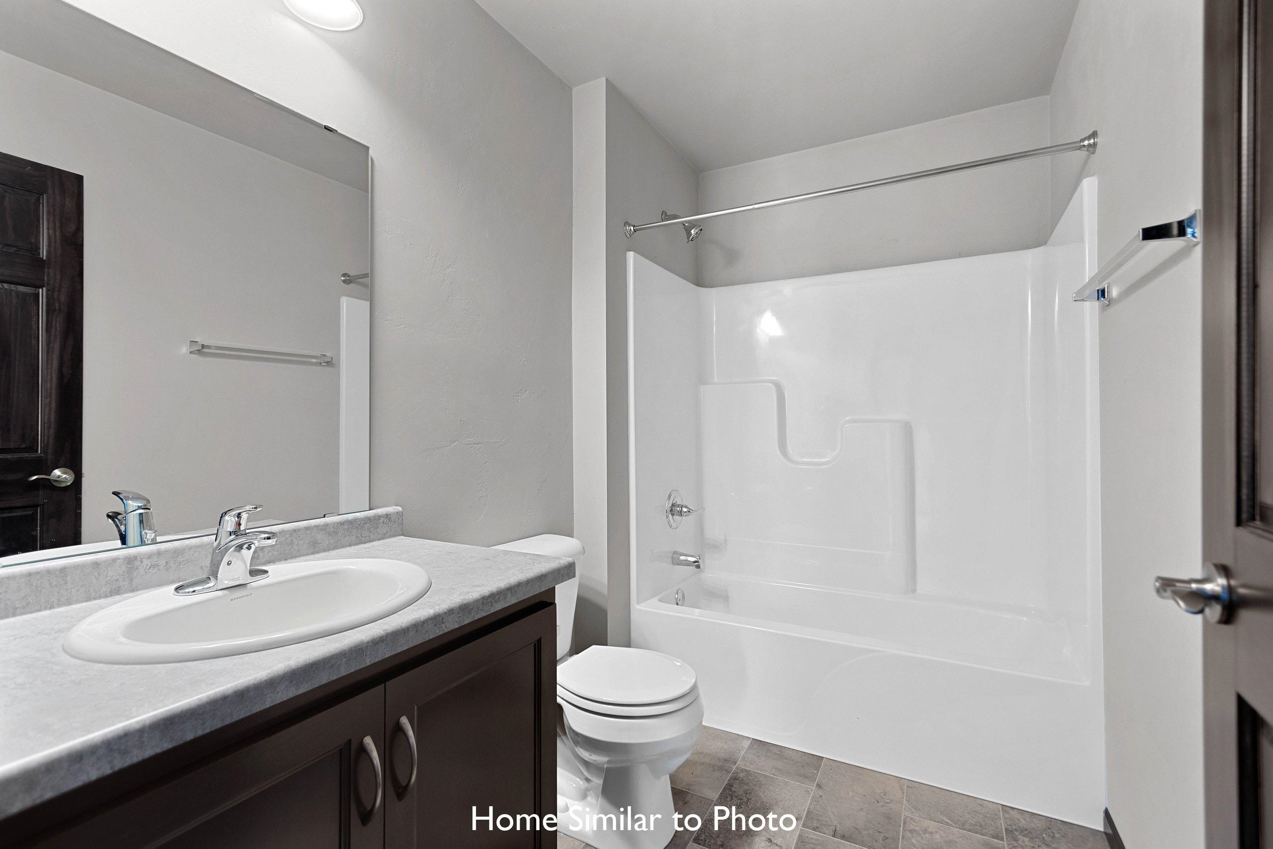 1015 Constellation Way Marinette, WI 54143 - Photo 17 of 27