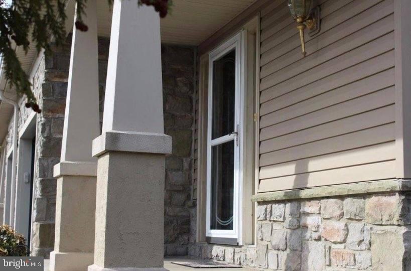 149 Hawk Lane Ephrata, PA 17522 - Photo 3 of 25