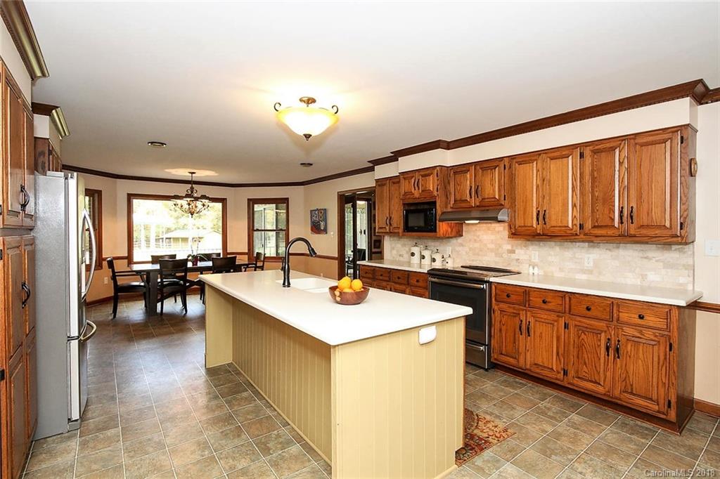 6561 State Rd S-46-649 Clover, SC 29710 - Photo 11 of 36 Gallery Image 11