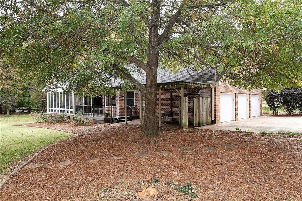 6561 State Rd S-46-649 Clover, SC 29710 - Photo 31 of 36 Gallery Image 31