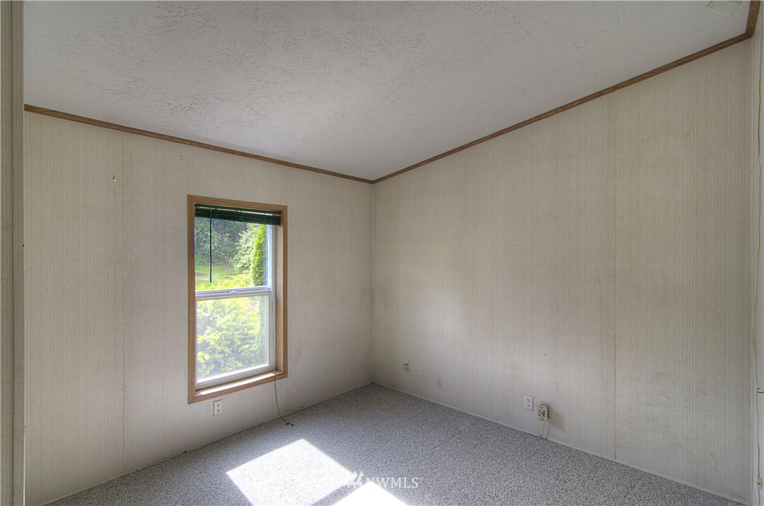 4409 Lyon Road Oak Harbor, WA 98277 - Photo 12 of 25 Gallery Image 12