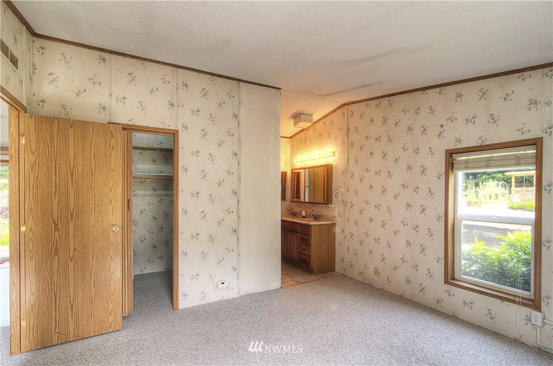 4409 Lyon Road Oak Harbor, WA 98277 - Photo 14 of 25 Gallery Image 14