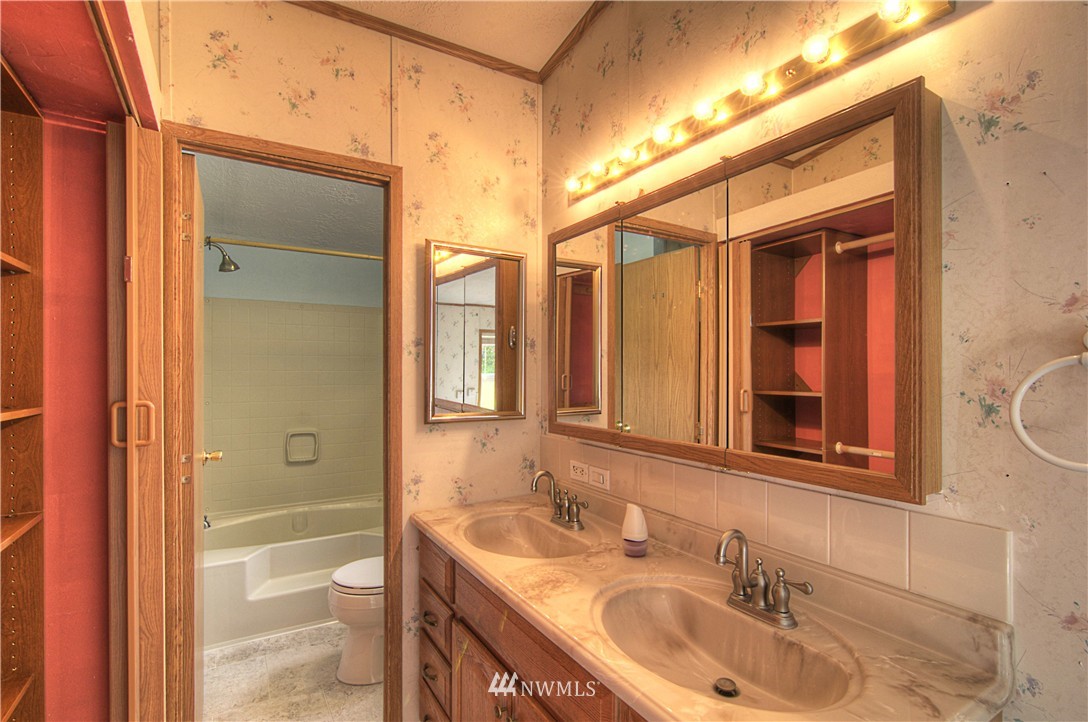 4409 Lyon Road Oak Harbor, WA 98277 - Photo 15 of 25 Gallery Image 15