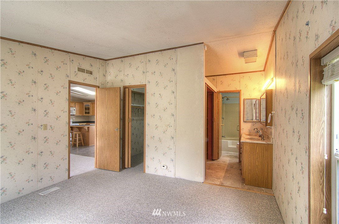 4409 Lyon Road Oak Harbor, WA 98277 - Photo 16 of 25 Gallery Image 16