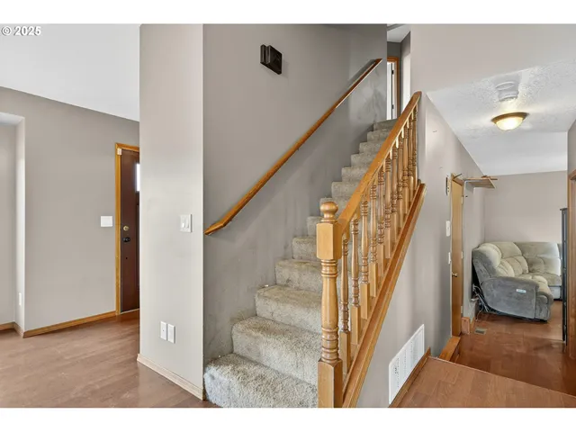 $450,000 | 39647 Pleasant Street, Sandy, OR 97055