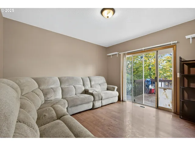 $450,000 | 39647 Pleasant Street, Sandy, OR 97055