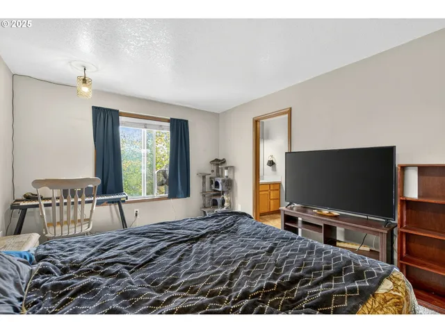 $450,000 | 39647 Pleasant Street, Sandy, OR 97055