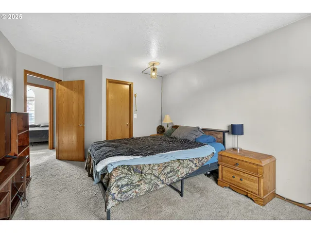 $450,000 | 39647 Pleasant Street, Sandy, OR 97055