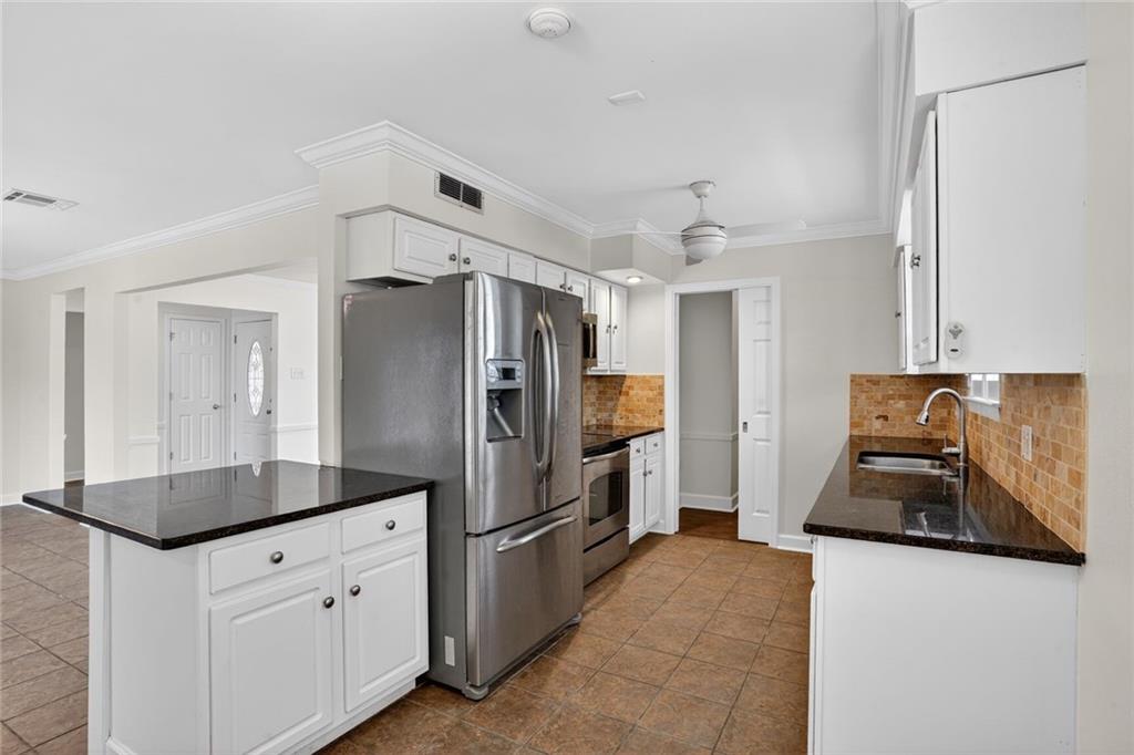 4305 Green Acres Road Metairie, LA 70003 - Photo 9 of 24