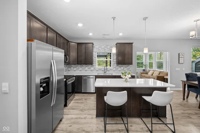 $524,999 | 7686 Rolling Green Drive, Plainfield, IN 46168