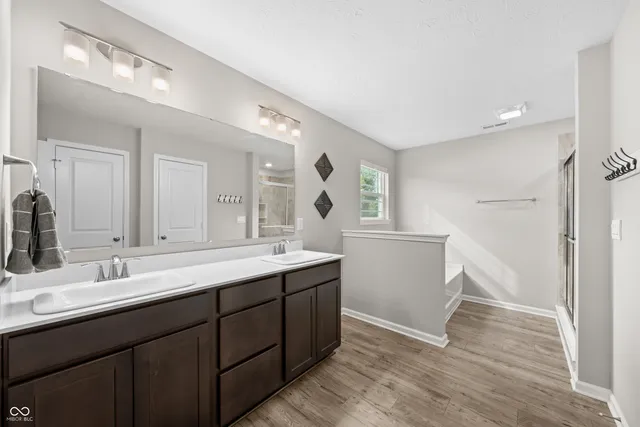 $524,999 | 7686 Rolling Green Drive, Plainfield, IN 46168