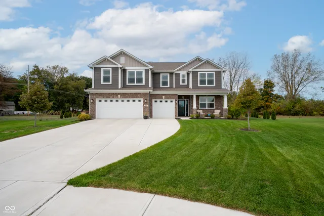 $524,999 | 7686 Rolling Green Drive, Plainfield, IN 46168