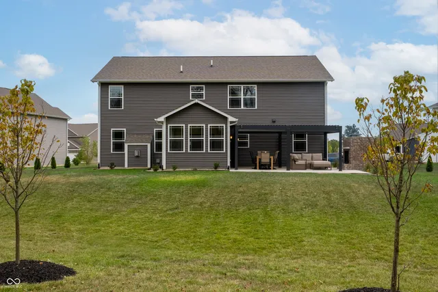 $524,999 | 7686 Rolling Green Drive, Plainfield, IN 46168