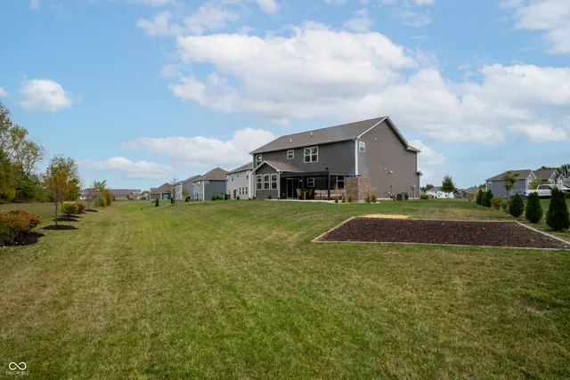 $524,999 | 7686 Rolling Green Drive, Plainfield, IN 46168