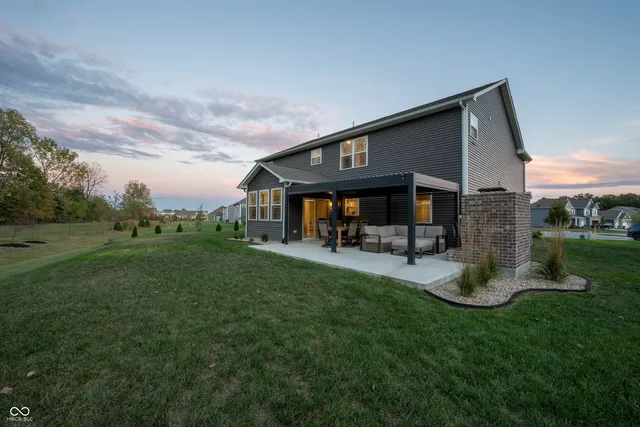 $524,999 | 7686 Rolling Green Drive, Plainfield, IN 46168