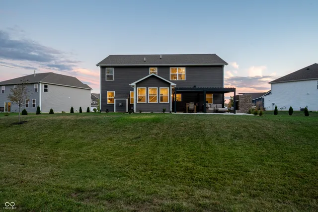 $524,999 | 7686 Rolling Green Drive, Plainfield, IN 46168