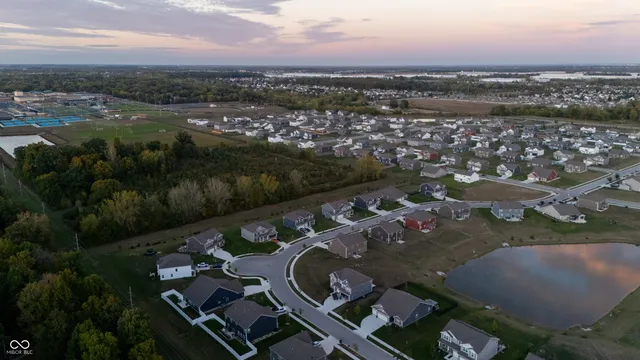 $524,999 | 7686 Rolling Green Drive, Plainfield, IN 46168