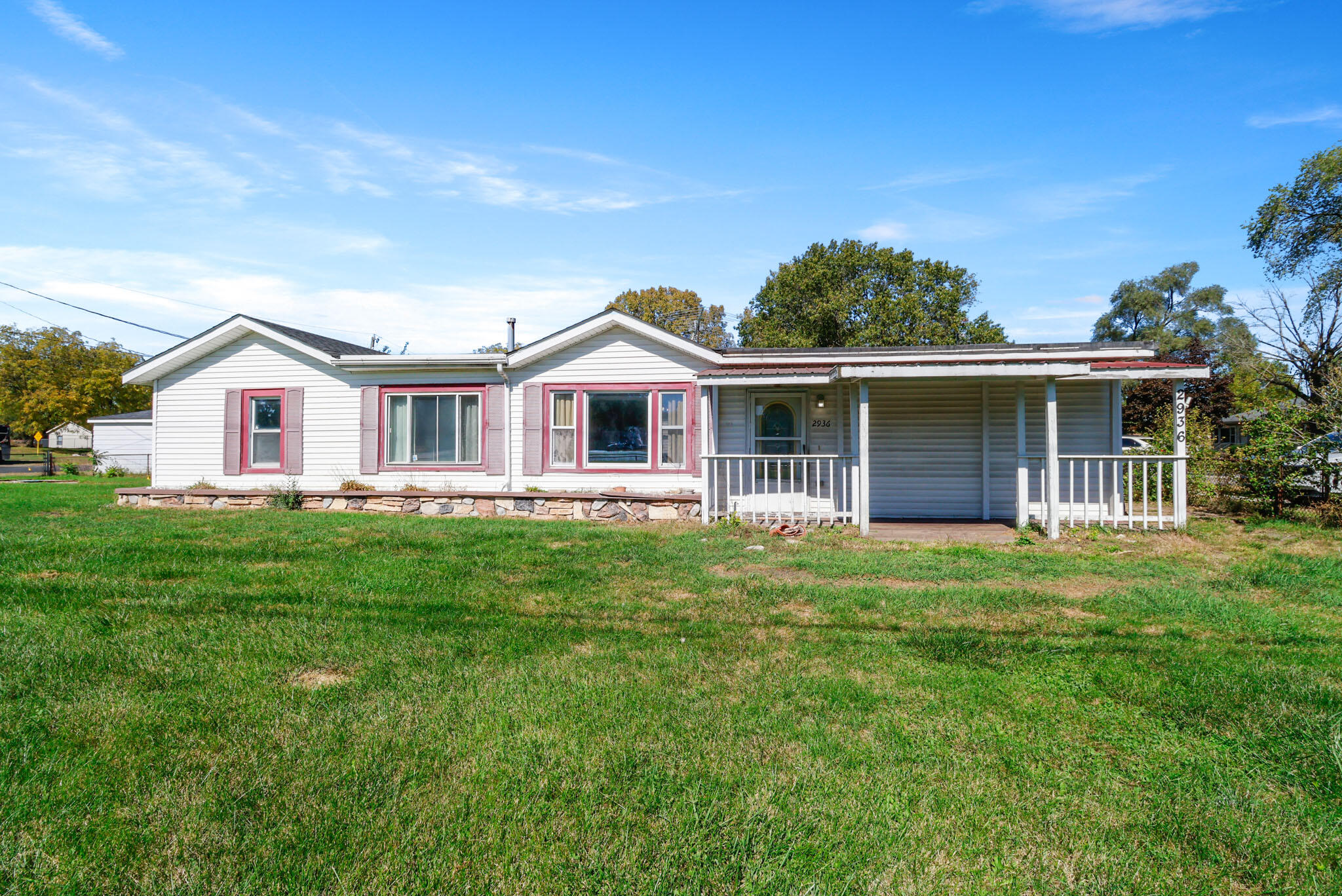 2936 East Ridge Road Lake Station, IN 46405 - Photo 1 of 19 2048x1368