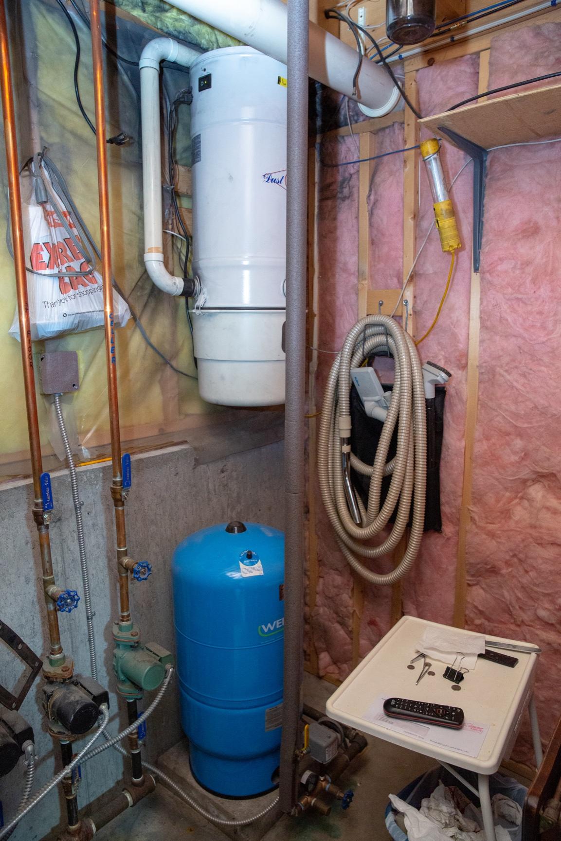 99 Long Plains Road Buxton, ME 04093 - Photo 27 of 34 utility room