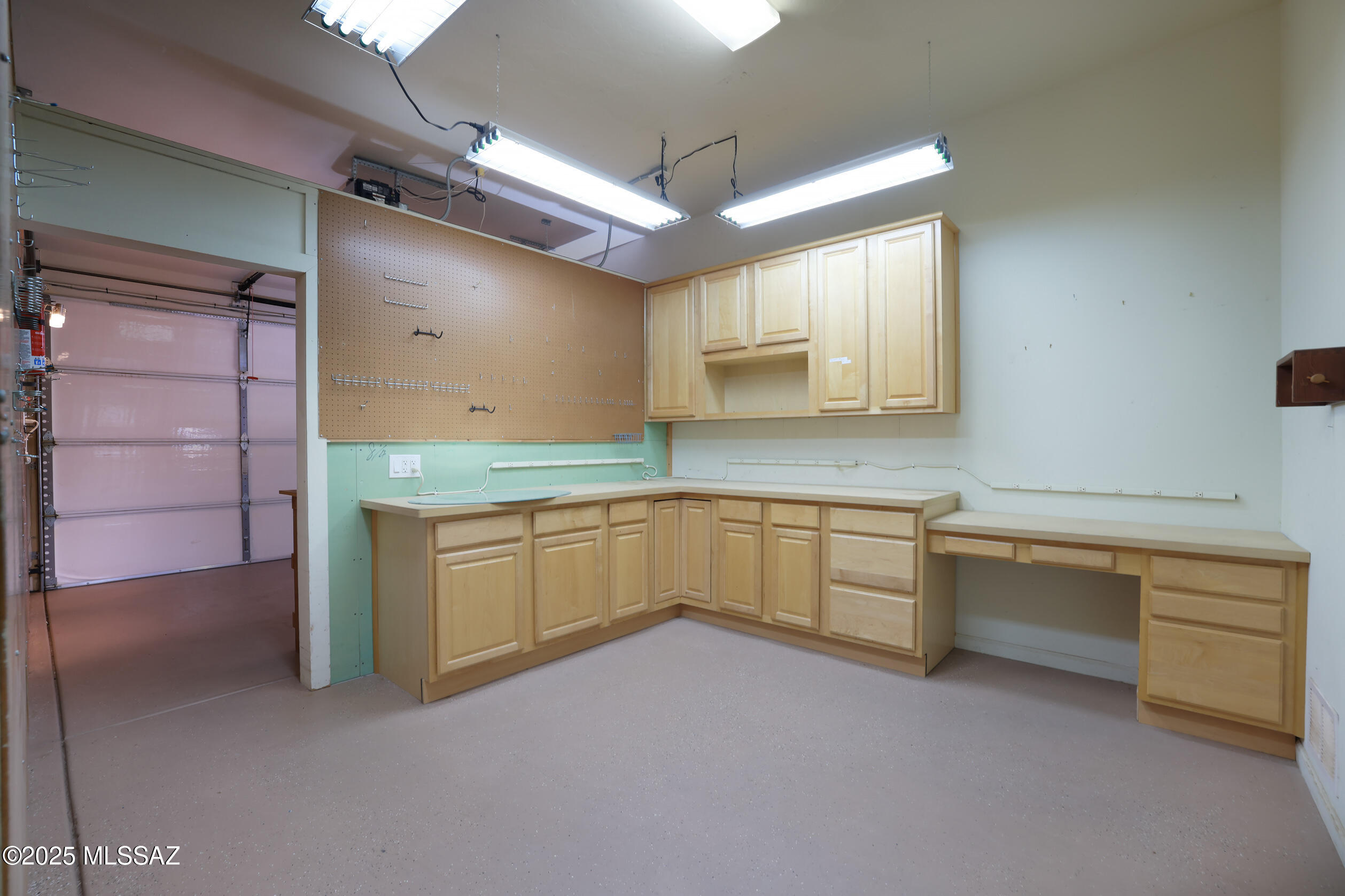 12510 North Piping Rock Road Tucson, AZ 85755 - Photo 45 of 47
