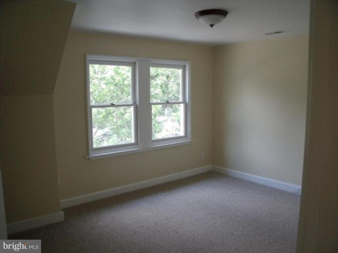 5 Broadship Road Dundalk, MD 21222 - Photo 5 of 9 Bedroom #1