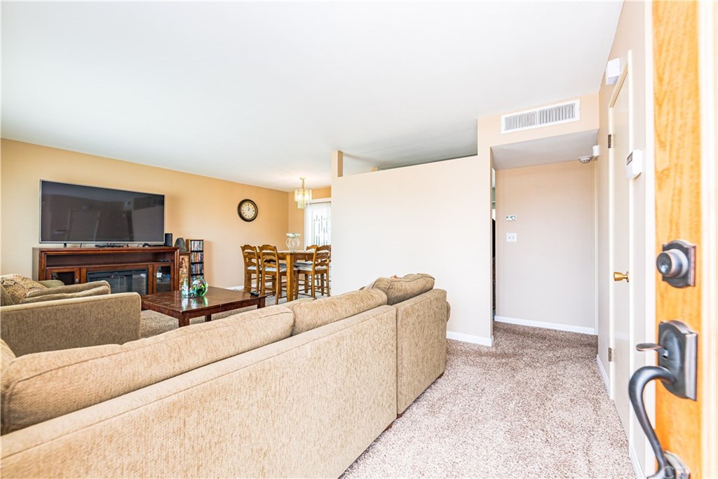 26500 Ridgemoor Road Sun City, CA 92586 - Photo 7 of 19 Gallery Image 7