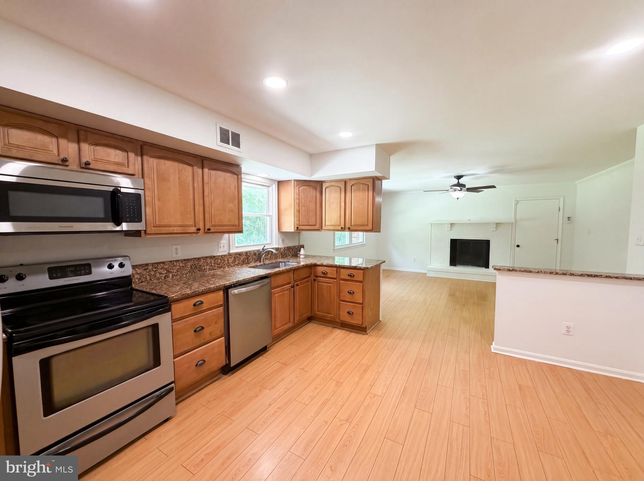 3211 Fox Mill Road Oakton, VA 22124 - Photo 16 of 52