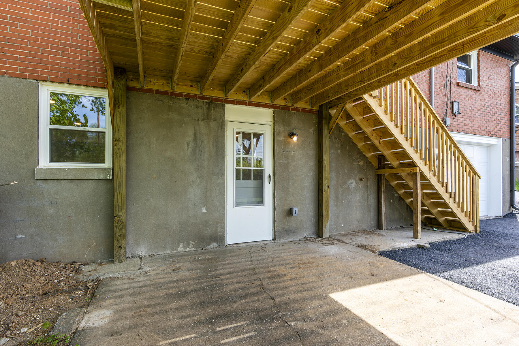 676 Kingston Road Lexington, KY 40505 - Photo 27 of 31 676king27