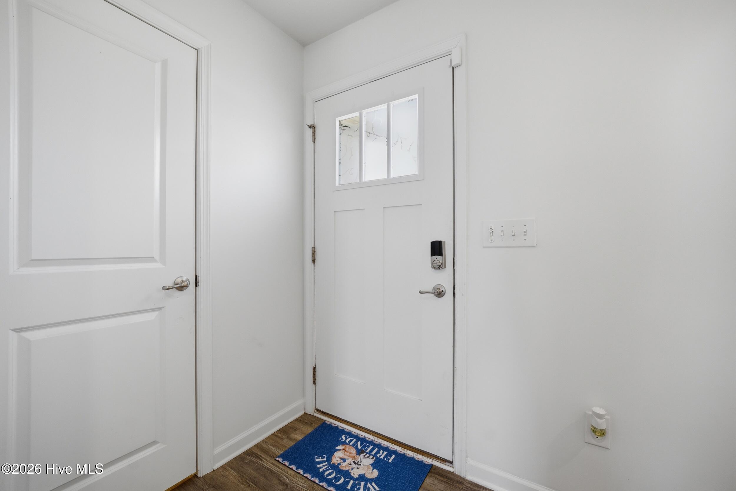 216 Sunny Lake Road Moyock, NC 27958 - Photo 6 of 37 Entry Way