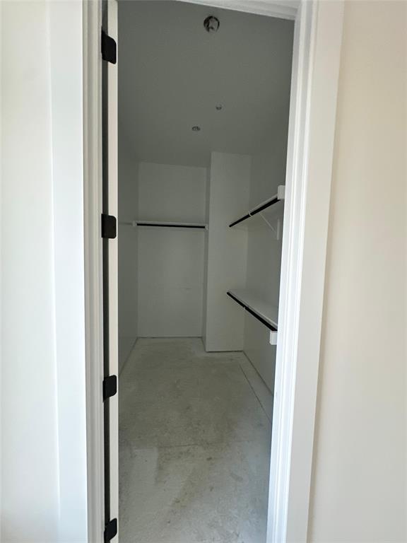 2247 Mail Avenue Dallas, TX 75235 - Photo 21 of 26 a view of closet