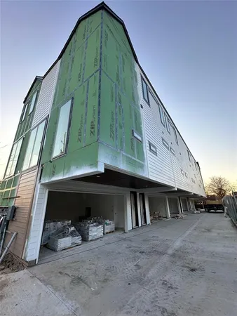 $2,287,500 | 2247 Mail Avenue, Dallas, TX 75235