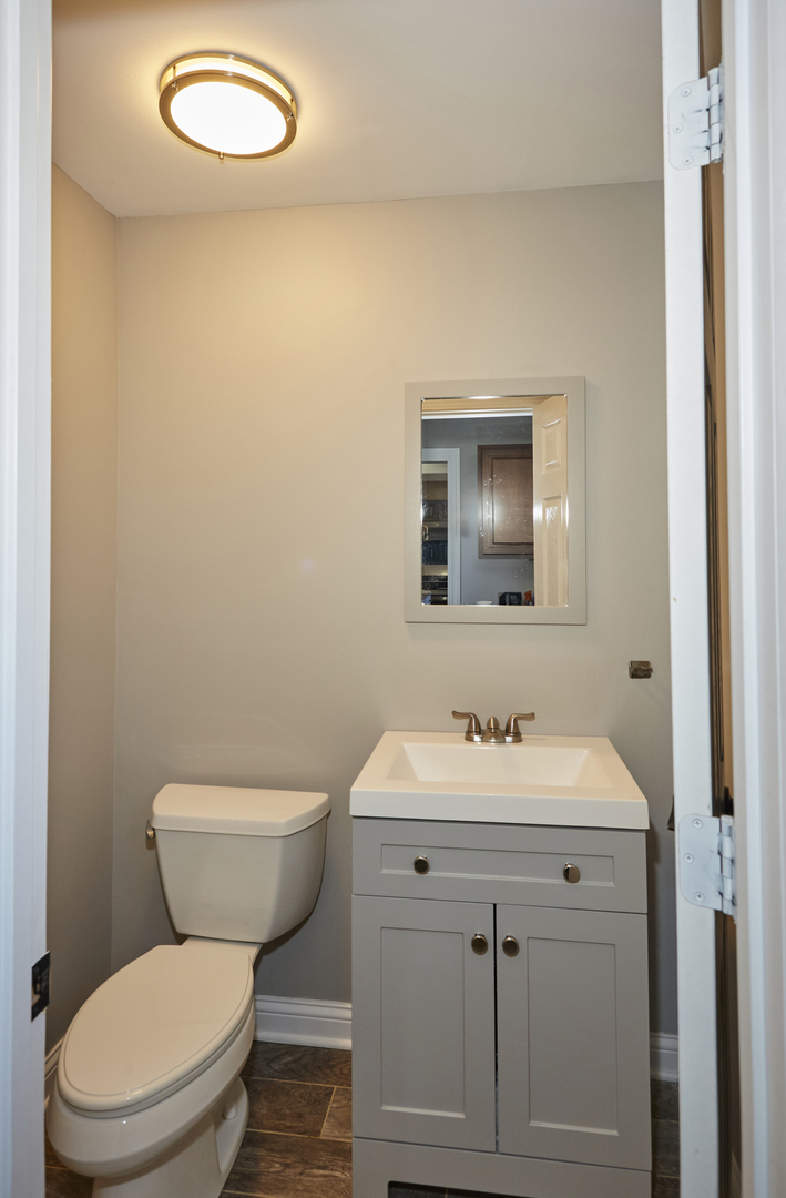 3N264 North Howard Avenue Elmhurst, IL 60126 - Photo 11 of 31