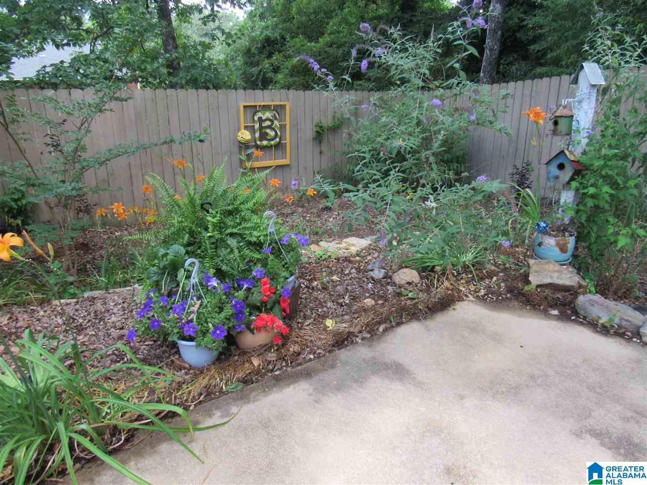 500 Windsor Terrace Anniston, AL 36207 - Photo 4 of 50