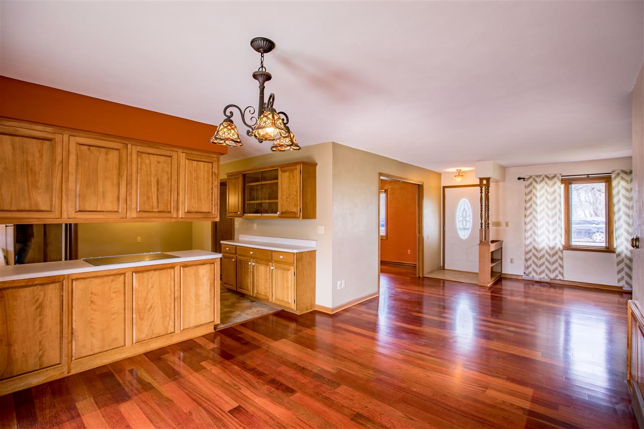 1401 Spring Court Wellman, IA 52356 - Photo 7 of 26 Gallery Image 7