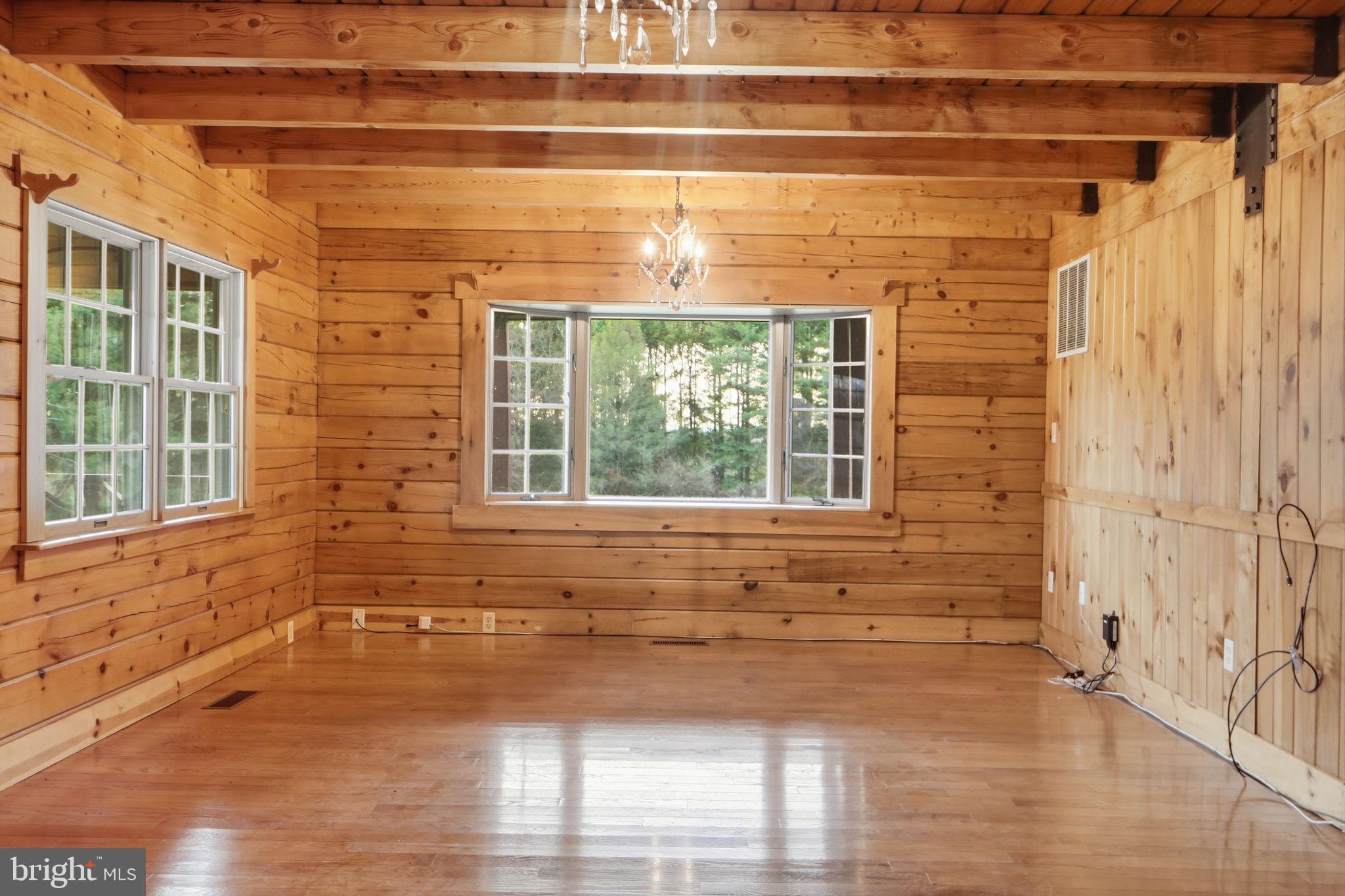 21142 Westerly Road Poolesville, MD 20837 - Photo 15 of 76 1st Bedroom on Main Level!