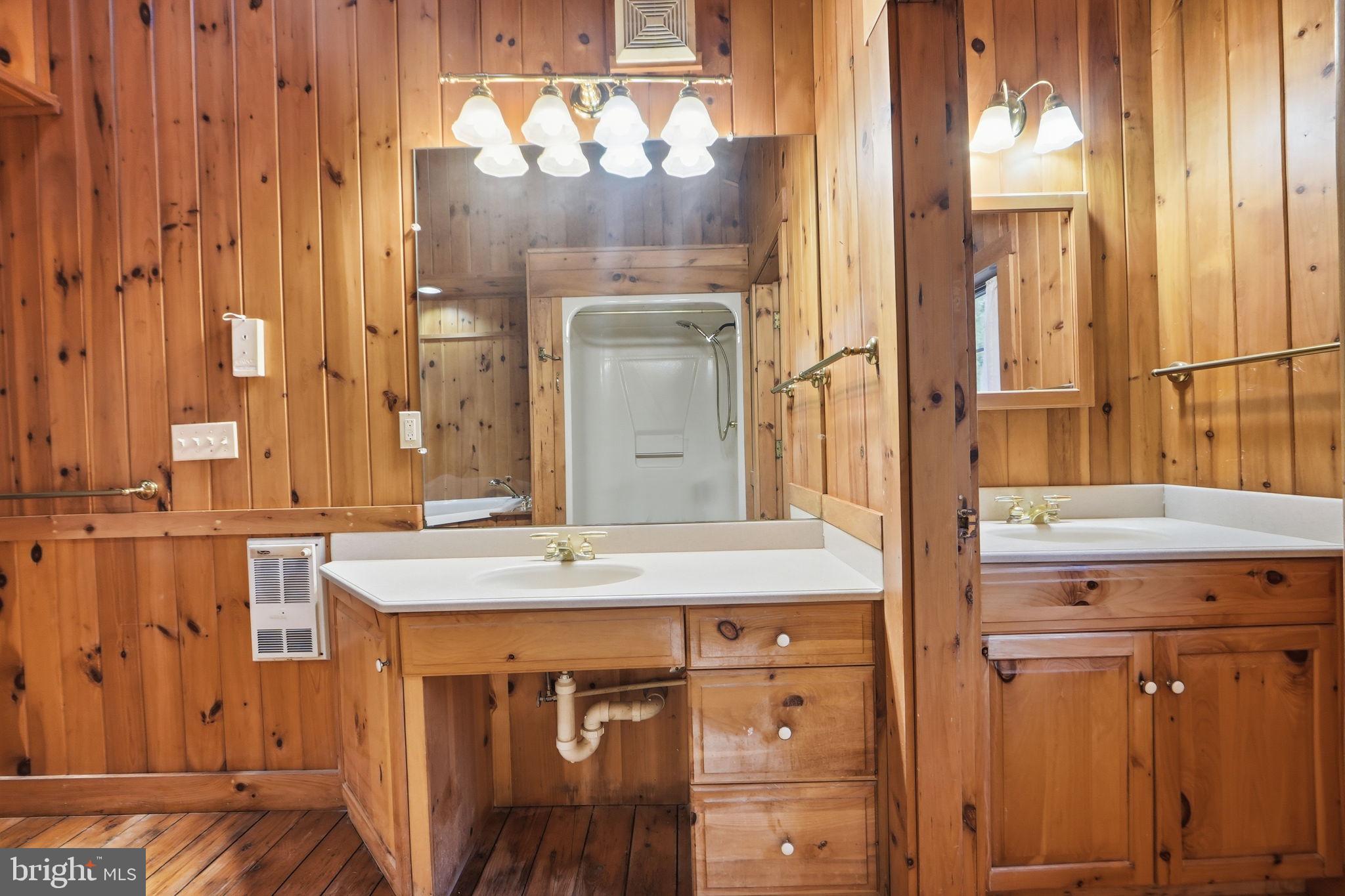 21142 Westerly Road Poolesville, MD 20837 - Photo 34 of 76 Master Bathroom!