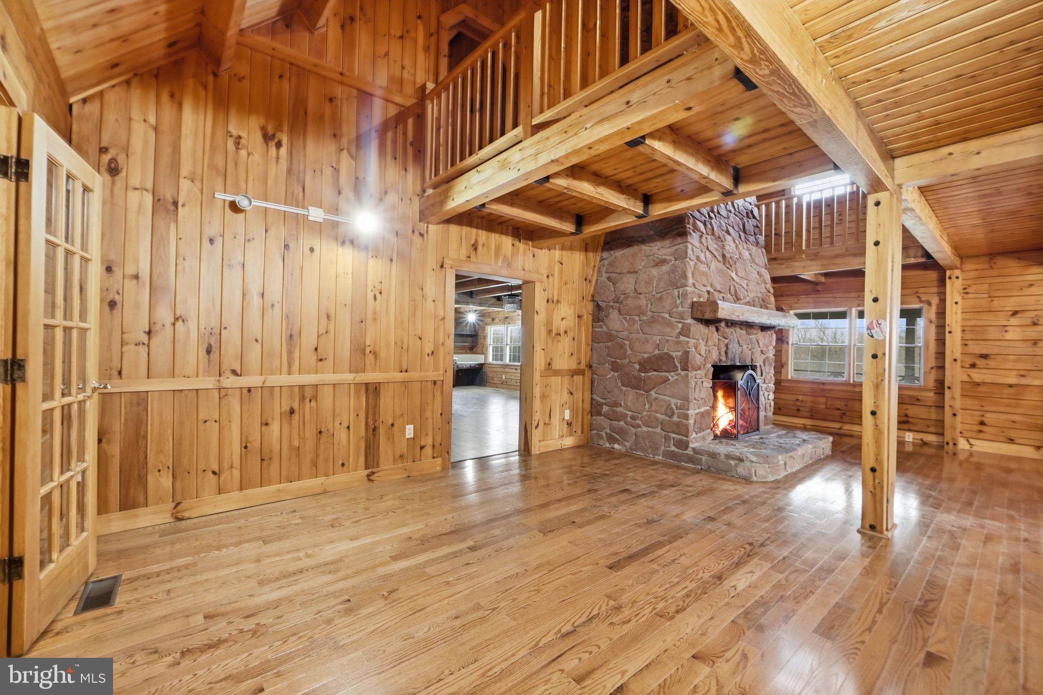 21142 Westerly Road Poolesville, MD 20837 - Photo 43 of 76 Living room with Fire Place!