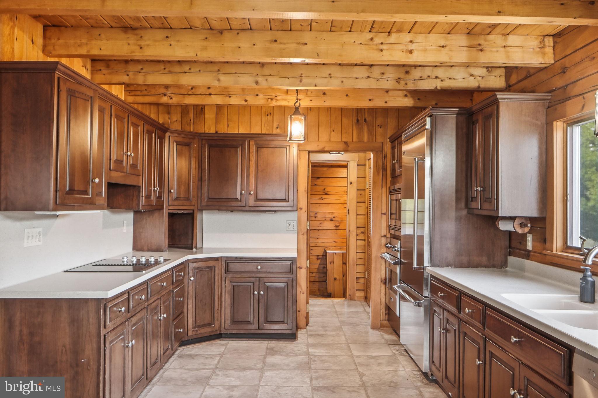 21142 Westerly Road Poolesville, MD 20837 - Photo 7 of 76 Kitchen with Commercial Appliances!